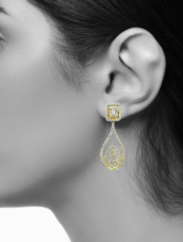 Saumya Diamond Earrings