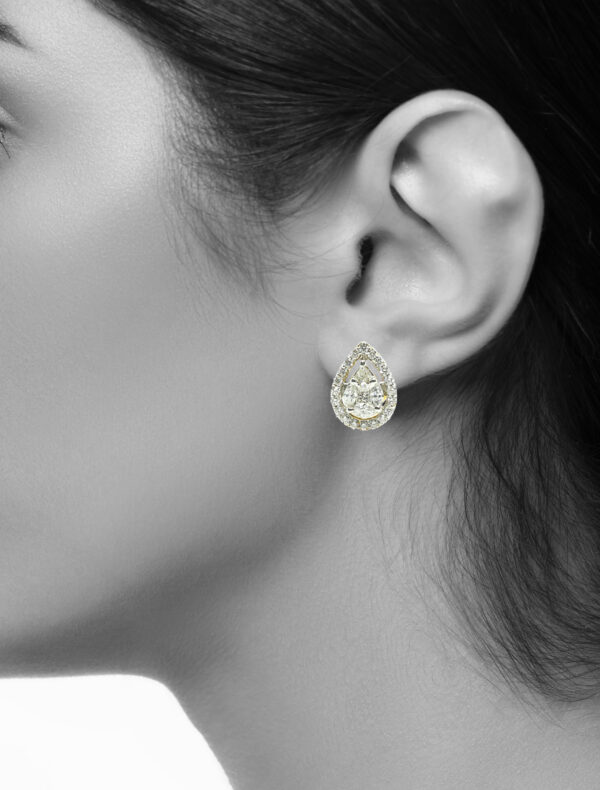 Aashvi Diamond Earrings