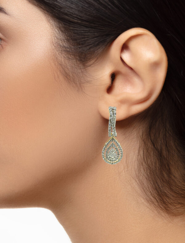 Divya Diamond Earrings